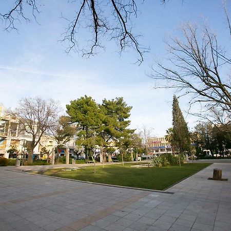 Spacious Apartment Next To Metro - Marousi Atenas Exterior foto