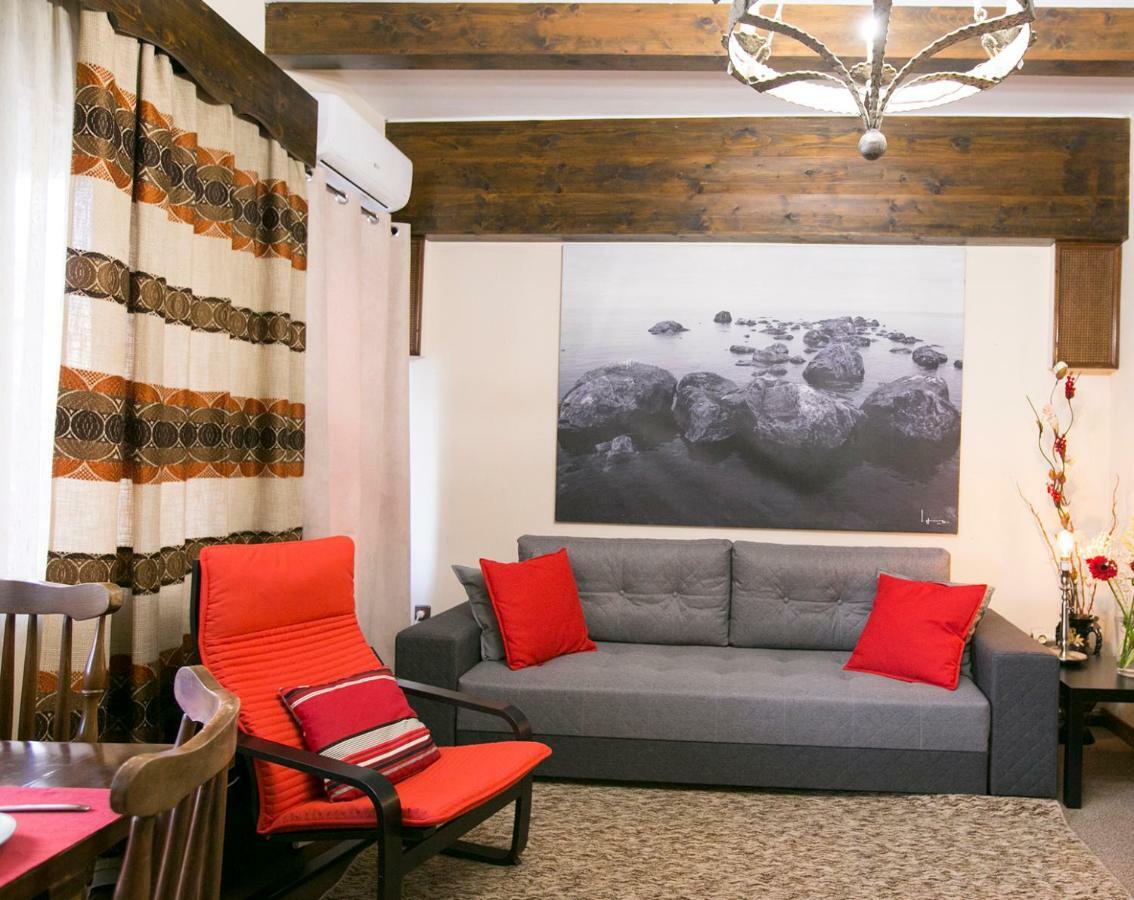 Spacious Apartment Next To Metro - Marousi Atenas Exterior foto