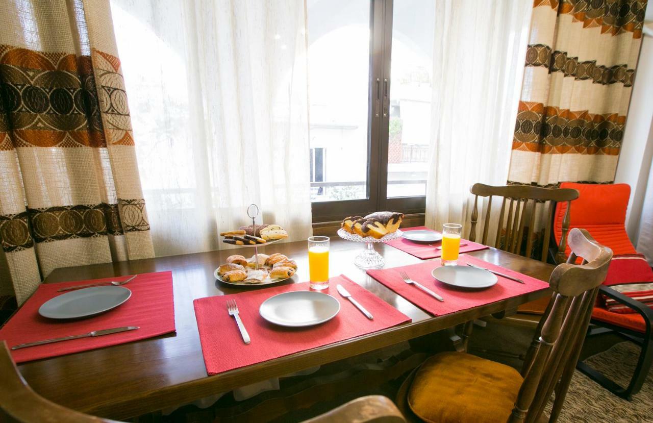 Spacious Apartment Next To Metro - Marousi Atenas Exterior foto